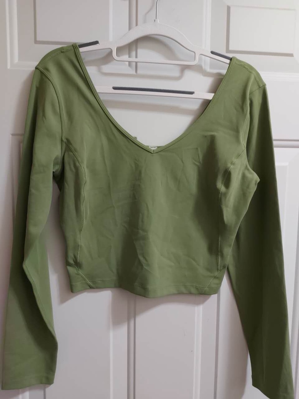 Lululemon green long sleeve crop top